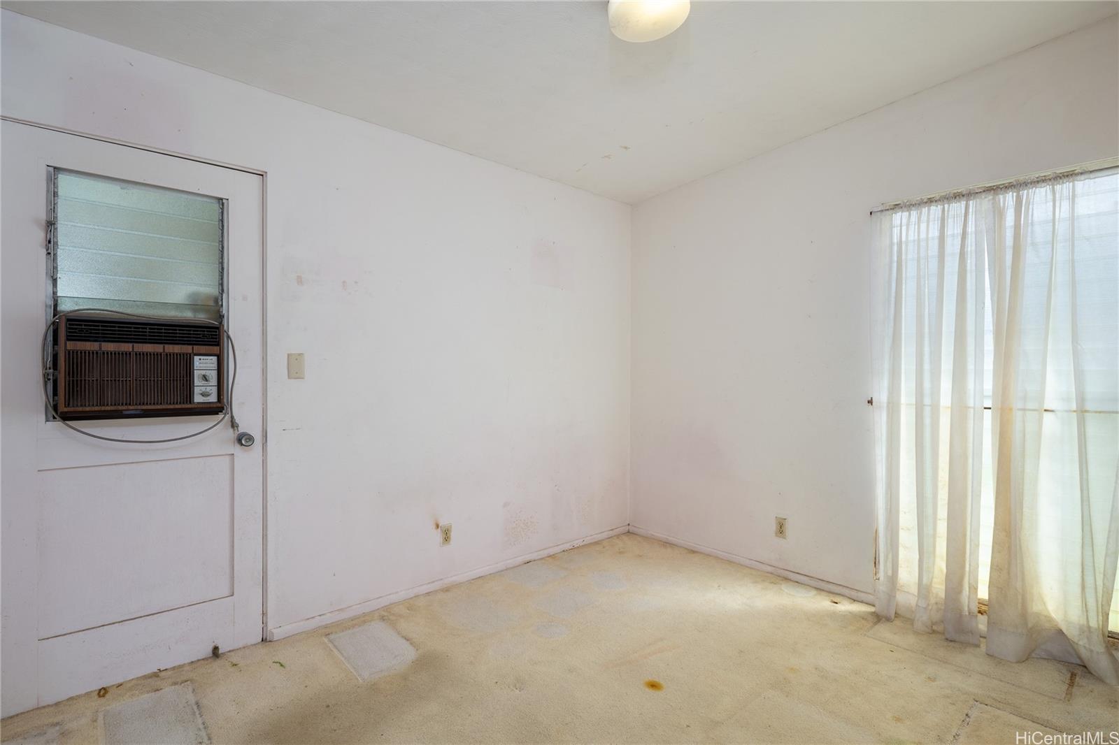 Photo 17 of 20