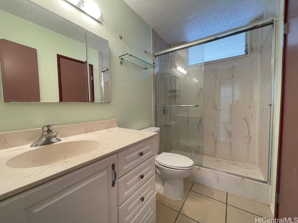 Photo 15 of 25