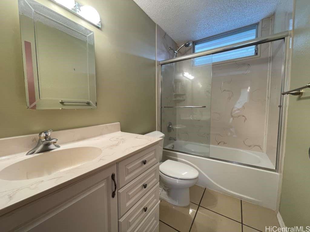 Photo 8 of 25