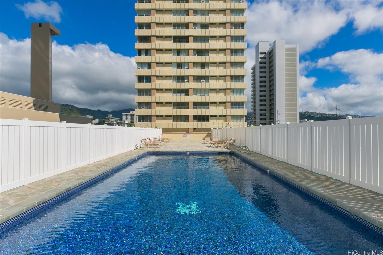 2525 Date Street  Unit 2303