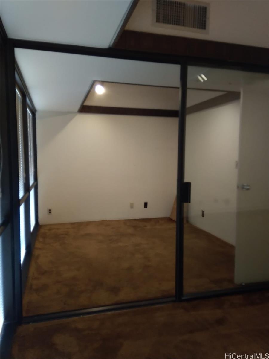 Photo 2 of 4