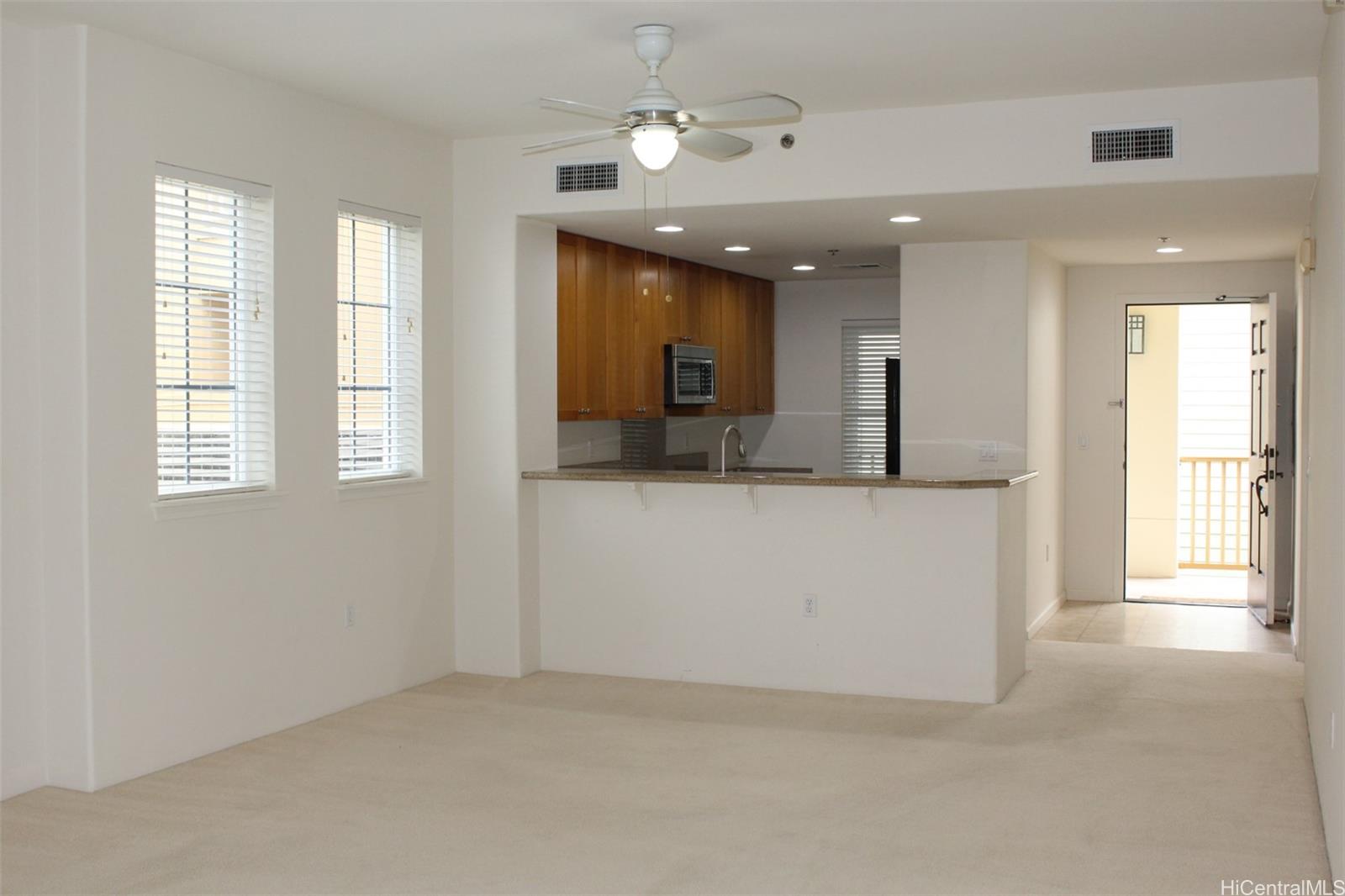 Photo 7 of 22