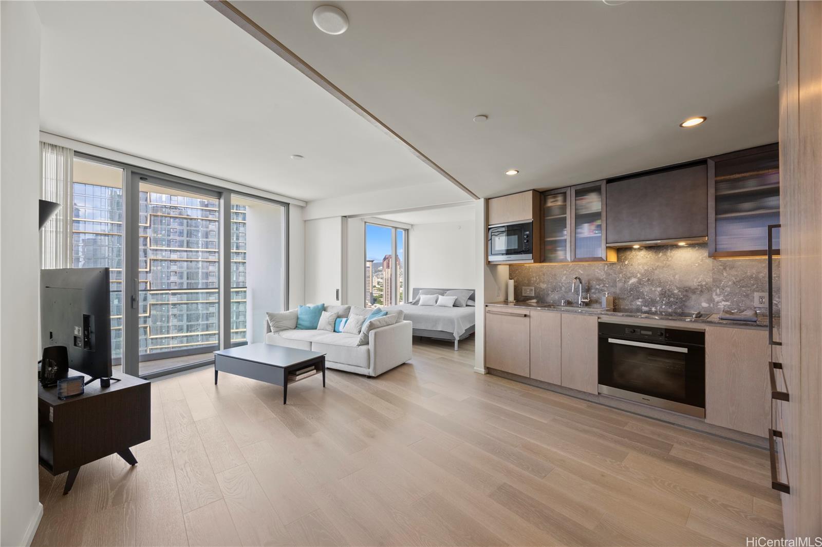 1000 Auahi Street 2803
