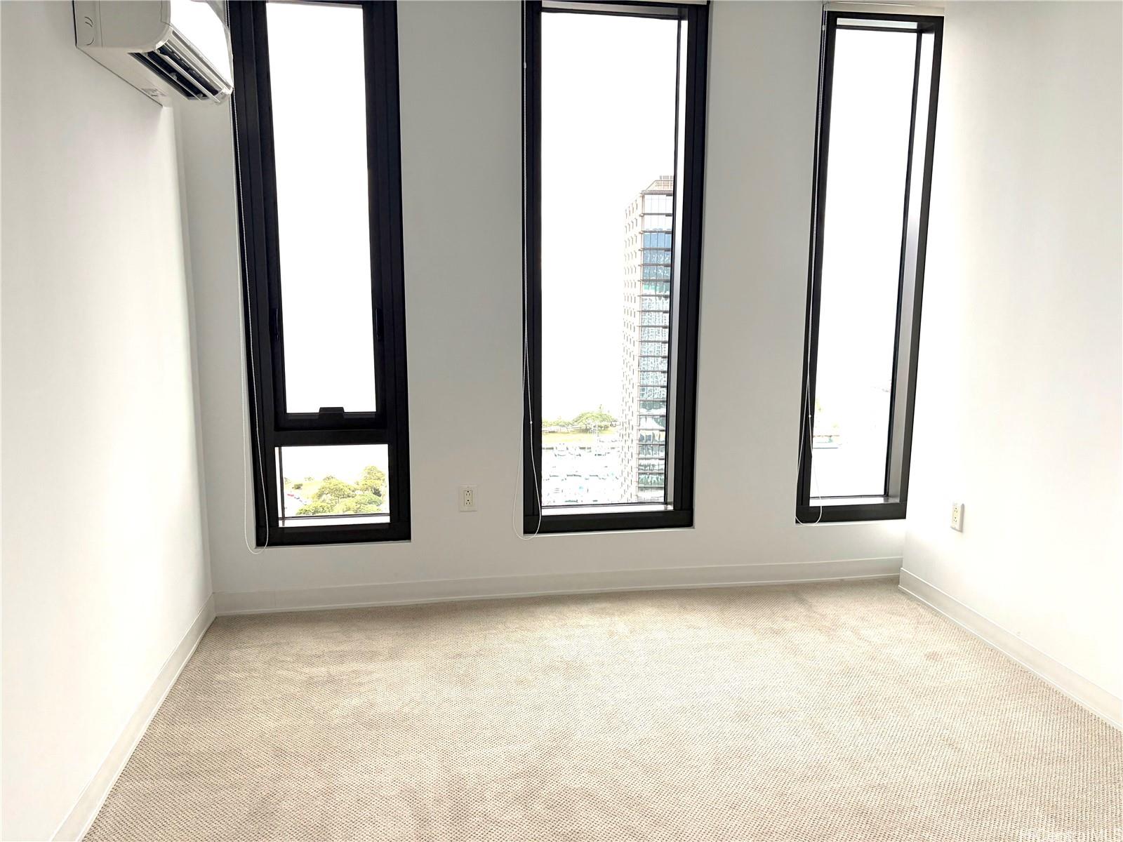 987 Queen Street  Unit 3702