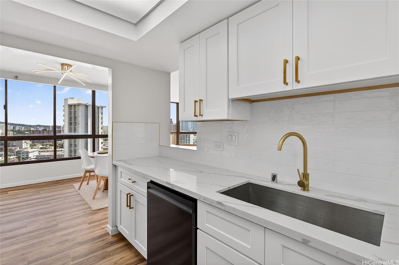 1050 Lunalilo Street  Unit 1006
