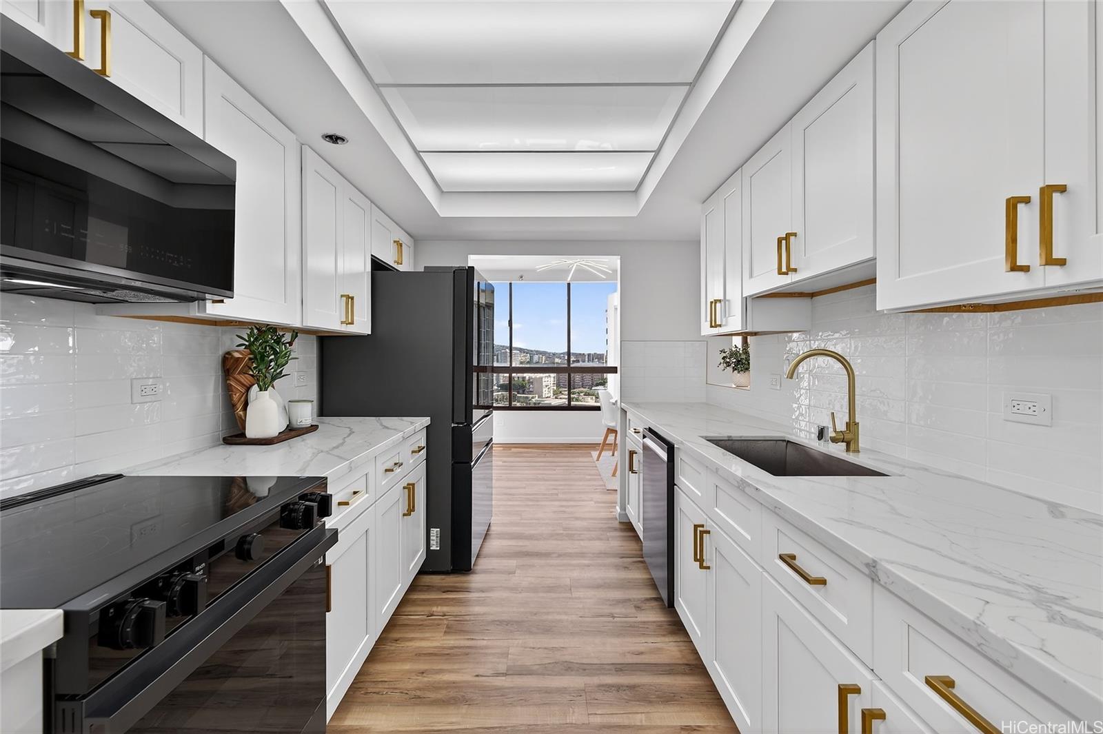 1050 Lunalilo Street  Unit 1006