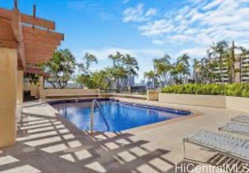 1050 Lunalilo Street  Unit 1006