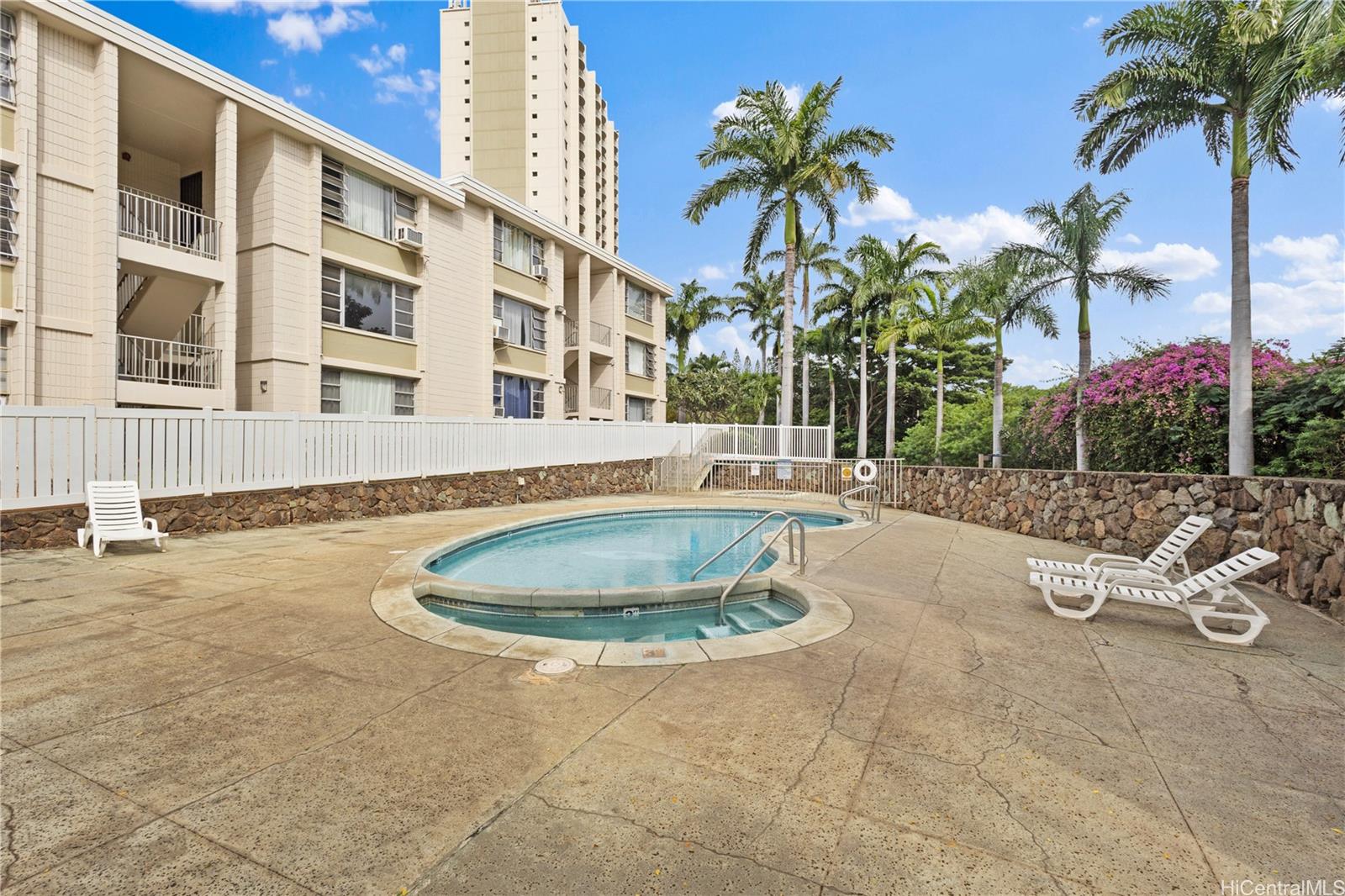 98-1040 Moanalua Road 1-201