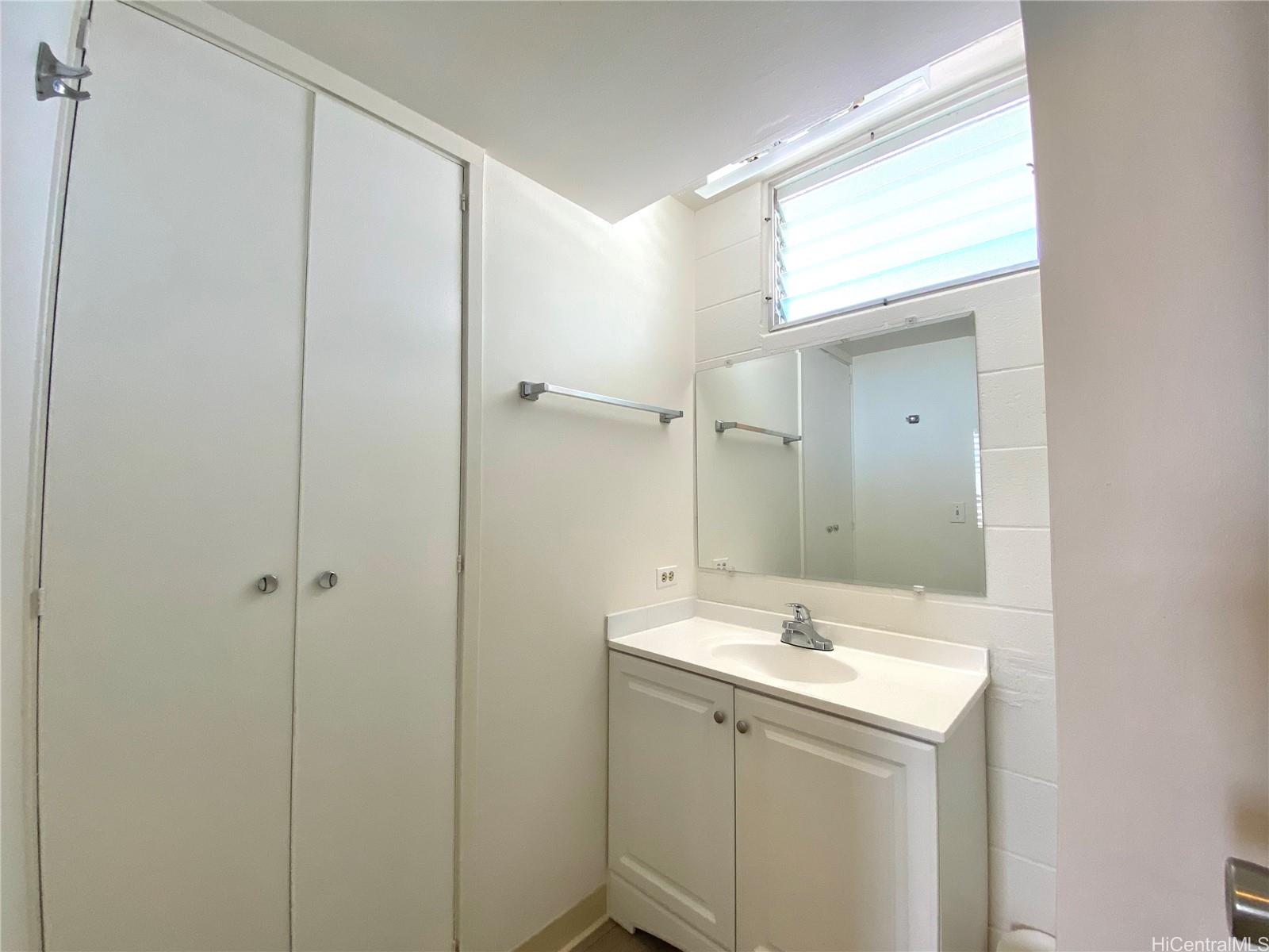 94-099 Waipahu Street  Unit B318