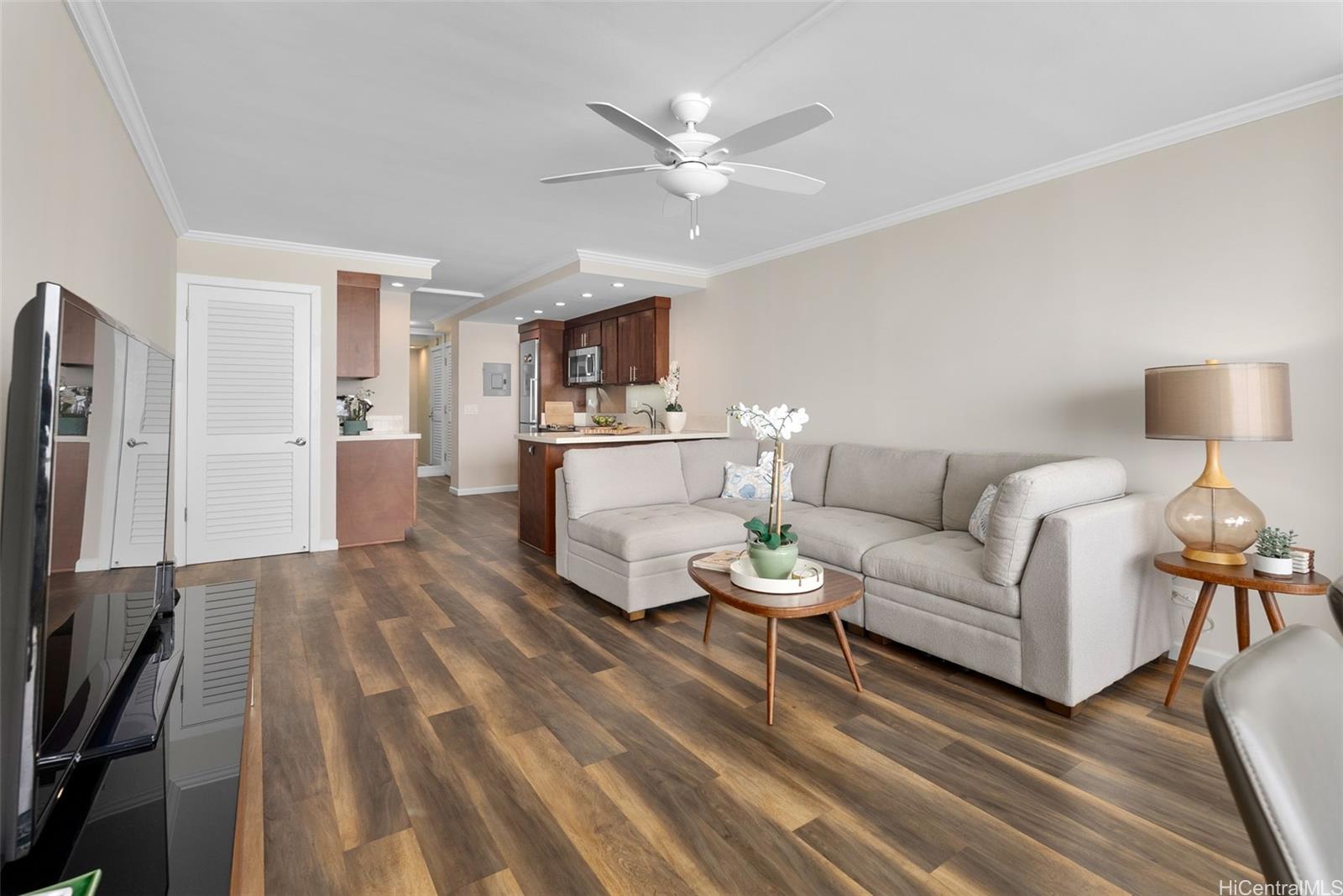 2999 Kalakaua Avenue  Unit 202