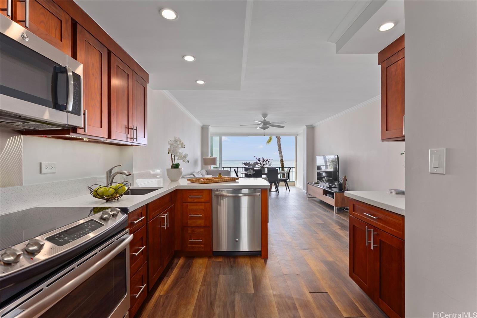 2999 Kalakaua Avenue  Unit 202