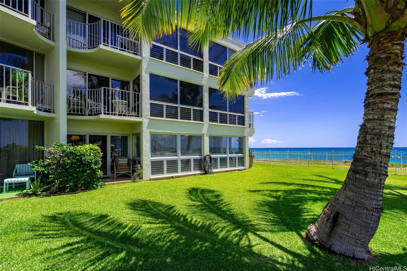 87-561 Farrington Highway  Unit 102