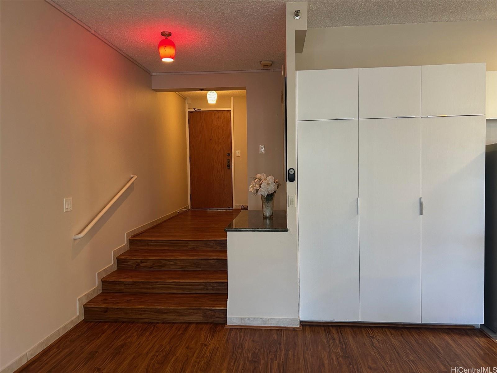 1088 Bishop Street 1124