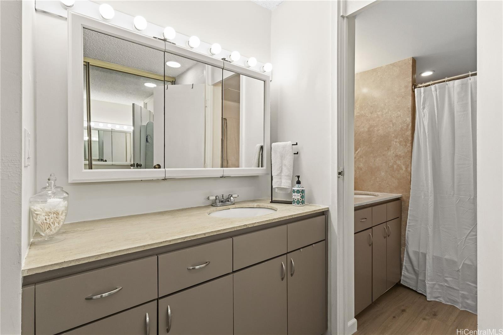 1750 Kalakaua Avenue  Unit 3803