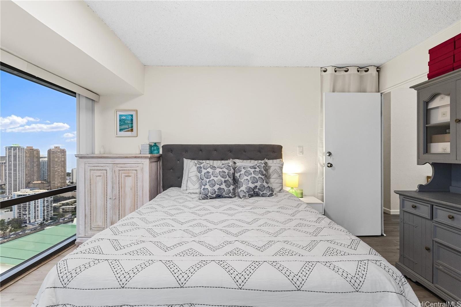 1750 Kalakaua Avenue  Unit 3803