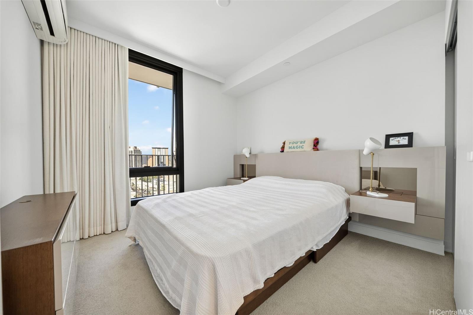 987 Queen Street  Unit 2303