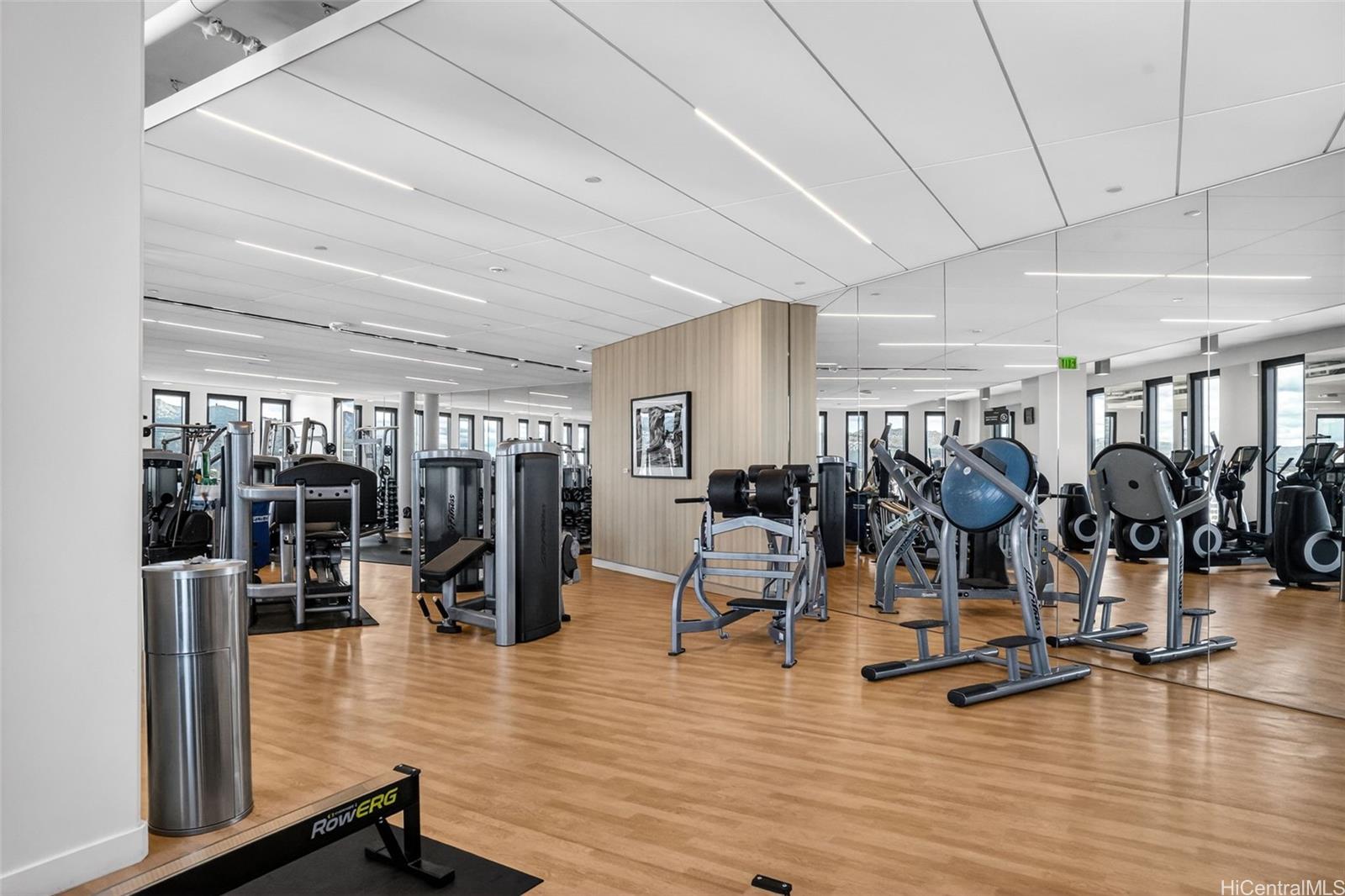 987 Queen Street  Unit 2303