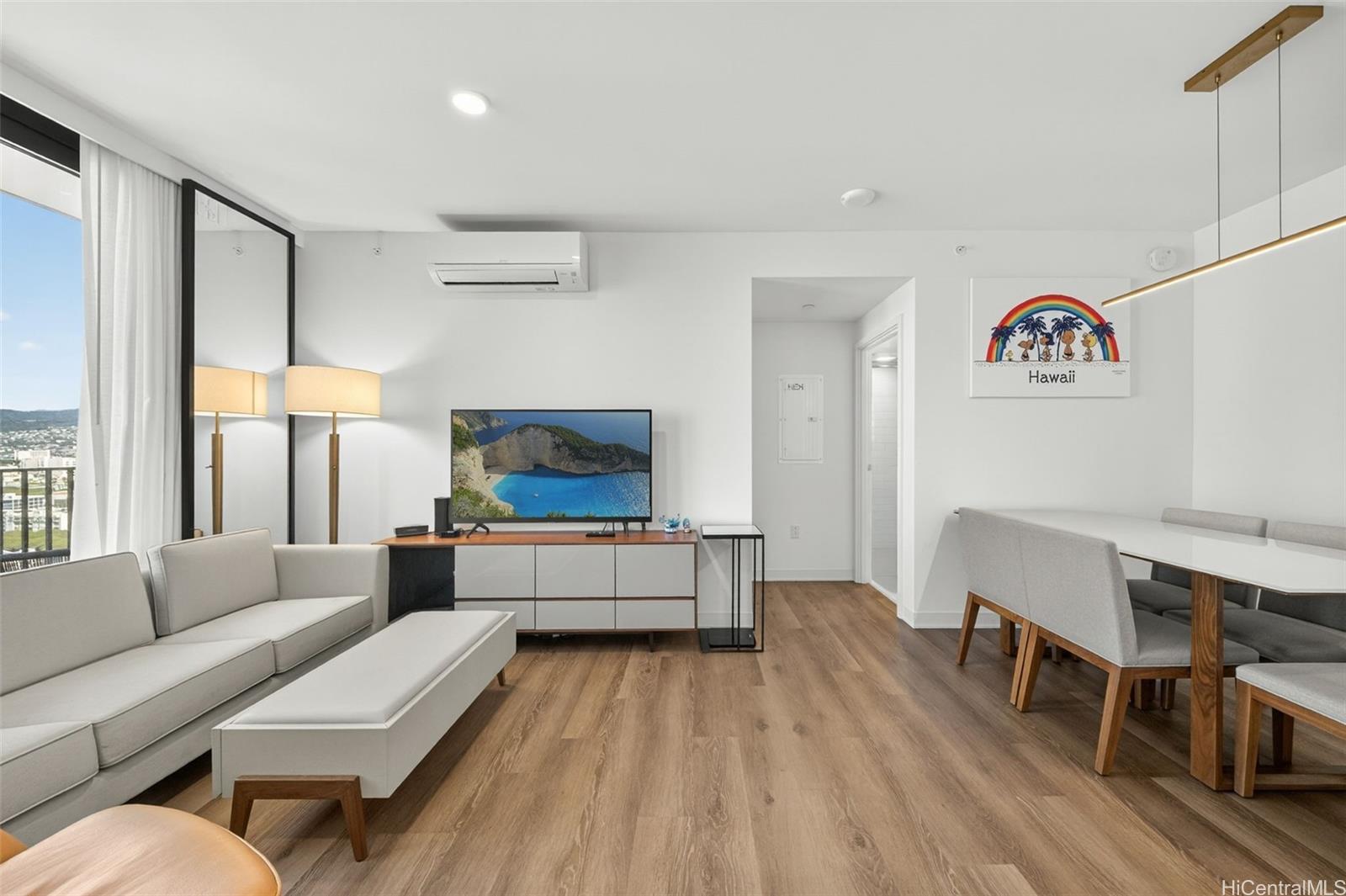 987 Queen Street  Unit 2303