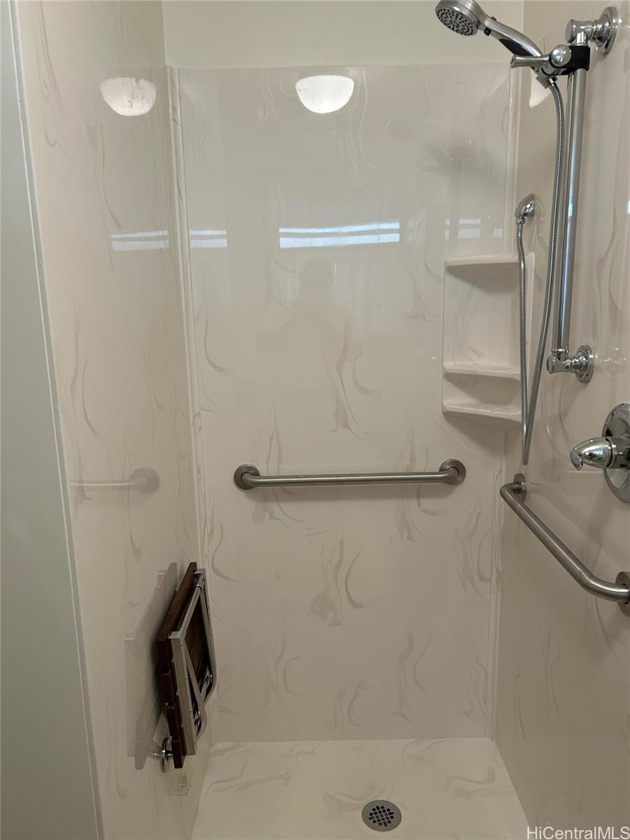 Photo 19 of 20