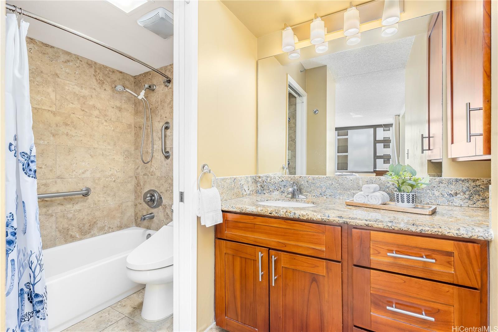201 Ohua Avenue  Unit 1706