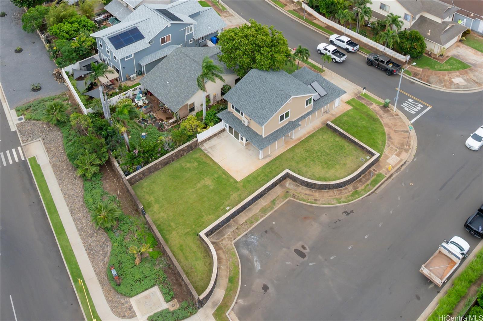 87-310 Kulawae Street