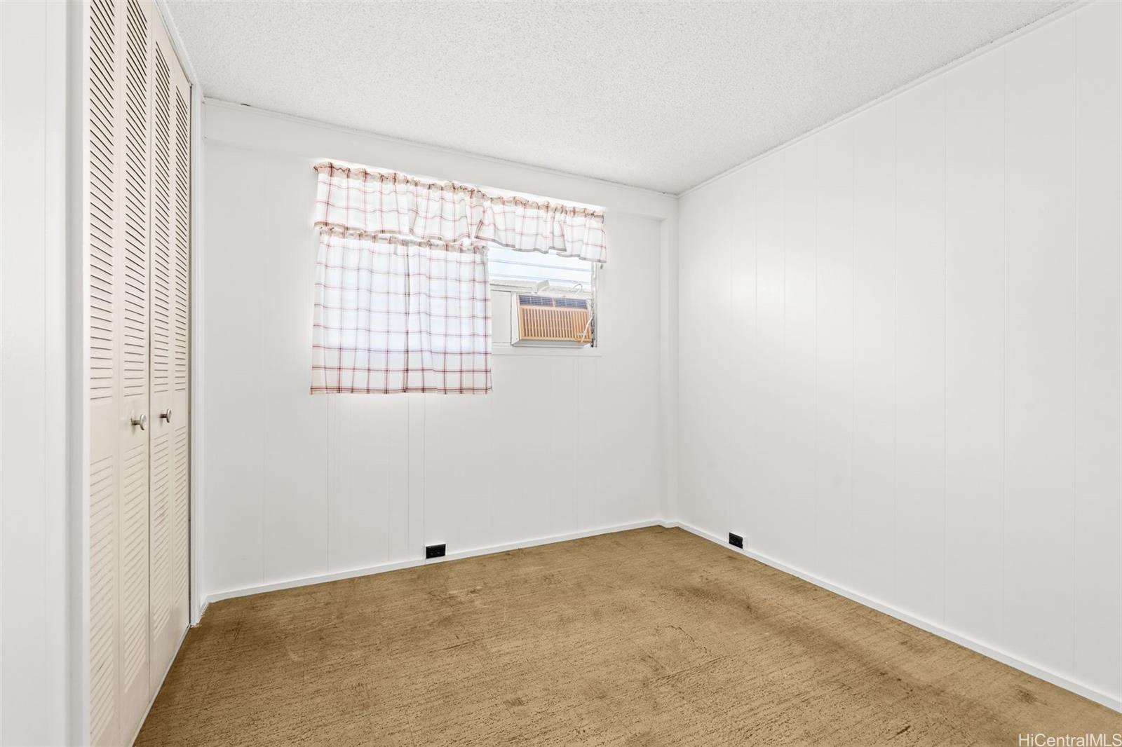 Photo 13 of 24