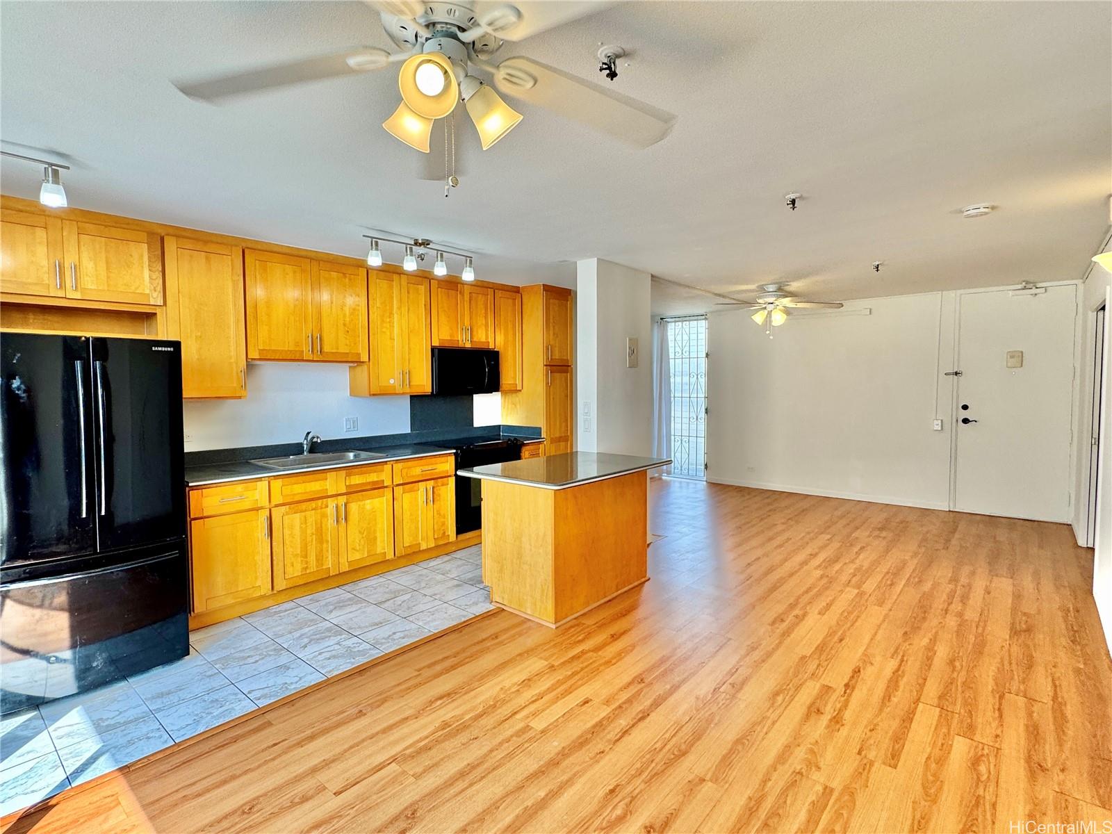1226 Alexander Street 1502