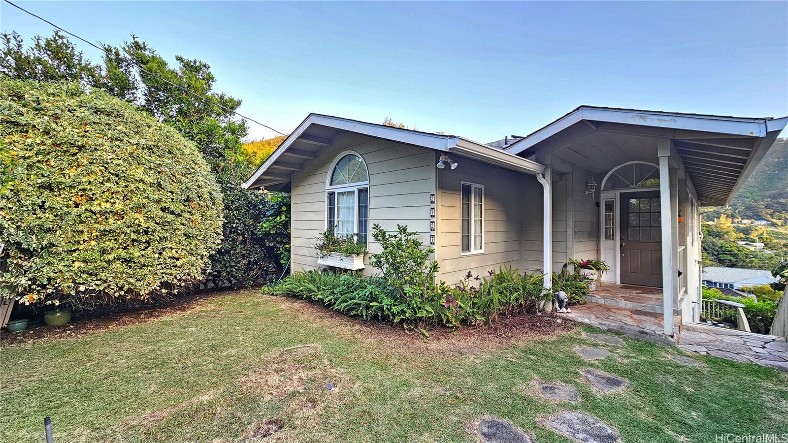 2427 Jasmine Street