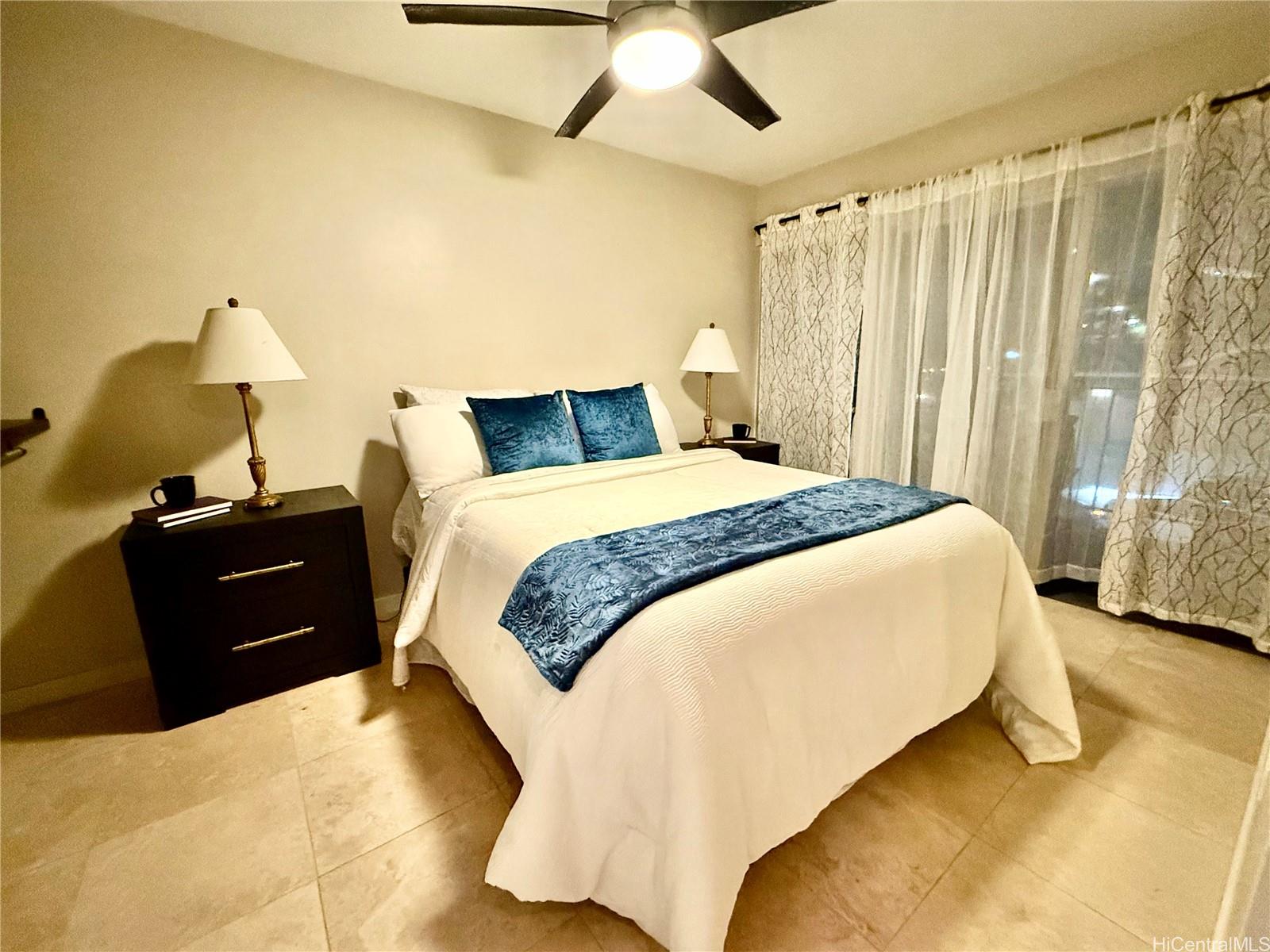 236 Liliuokalani Avenue  Unit 204