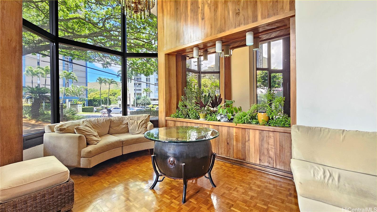 2040 Nuuanu Avenue  Unit 703