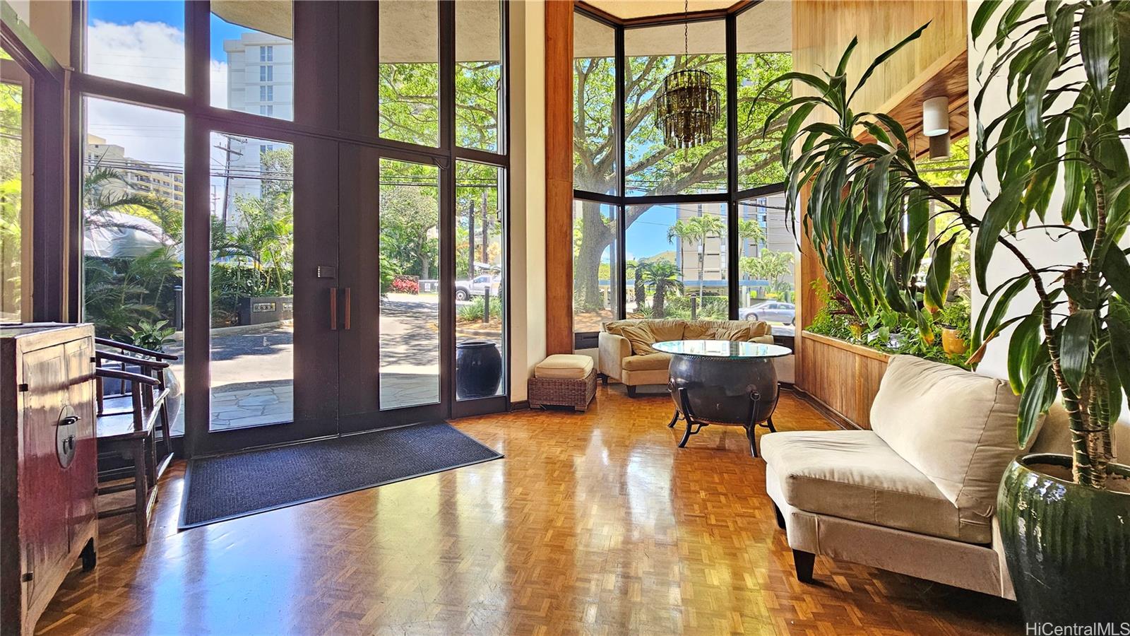 2040 Nuuanu Avenue  Unit 703