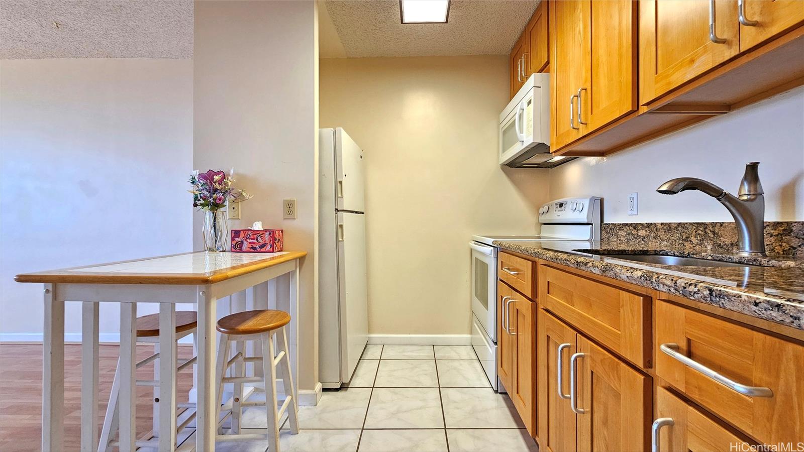2040 Nuuanu Avenue  Unit 703