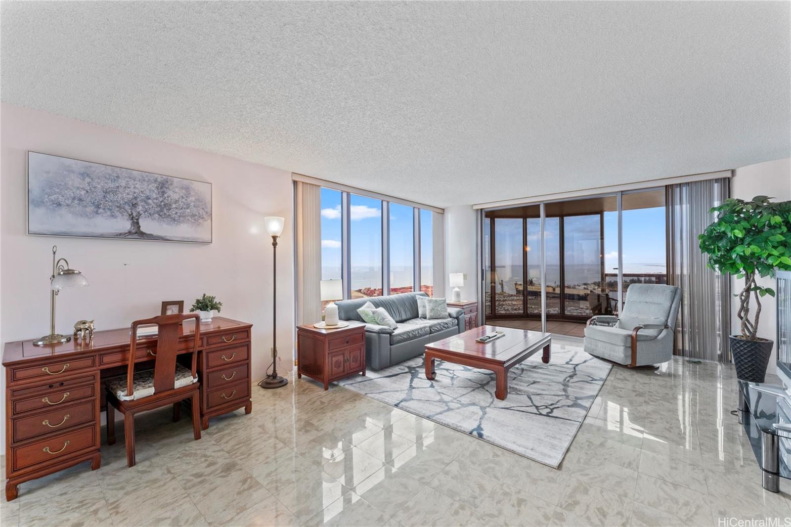415 South Street 2401