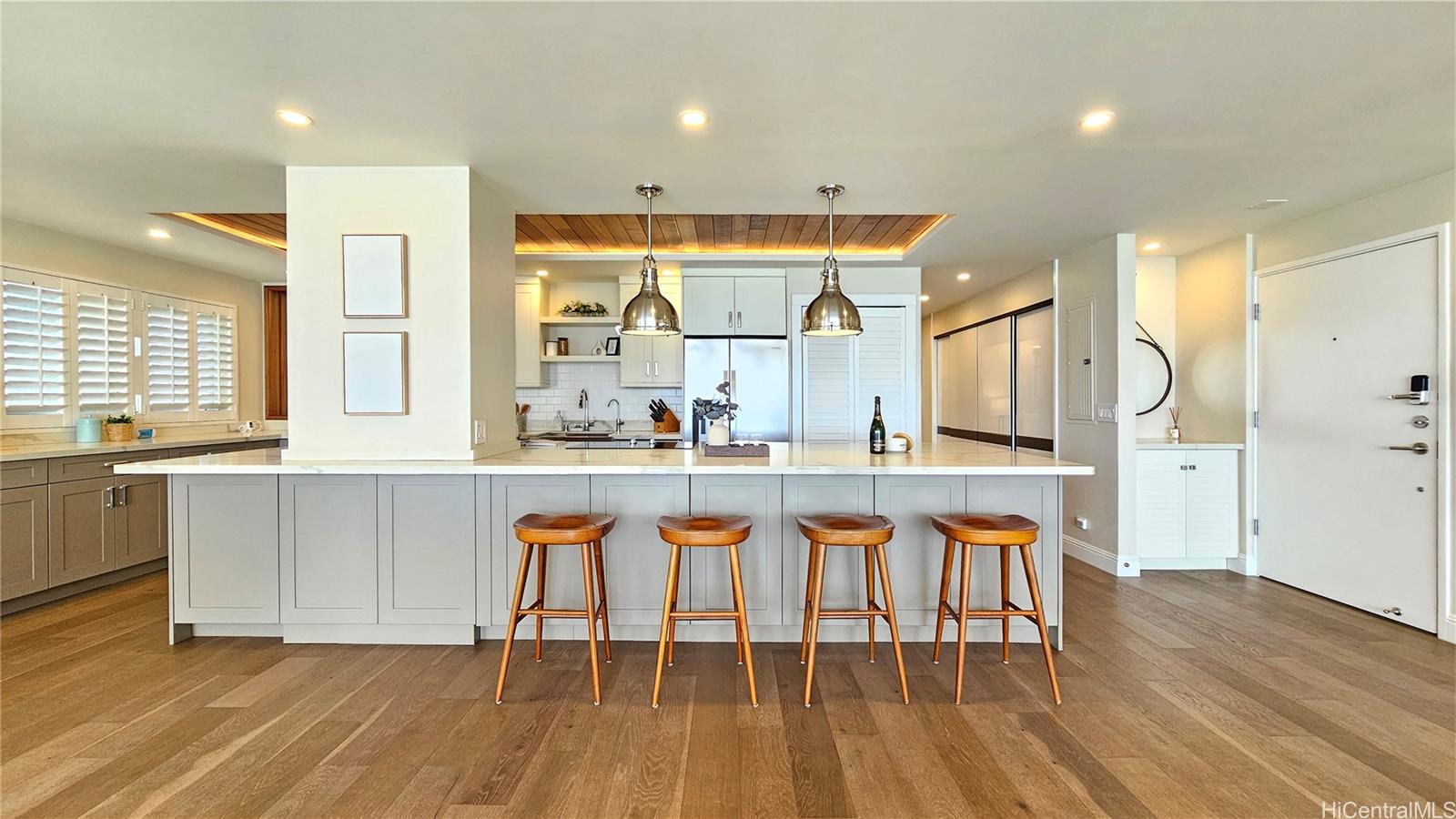 3003 Kalakaua Avenue  Unit 6A