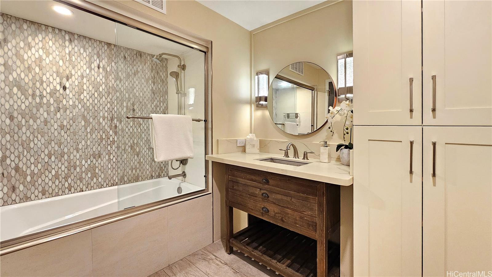 3003 Kalakaua Avenue  Unit 6A