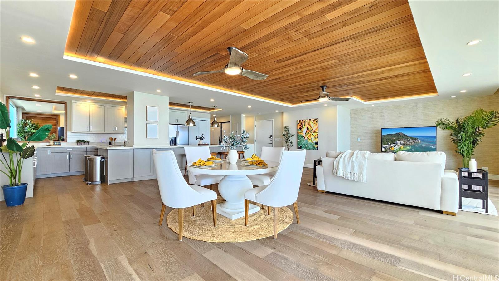 3003 Kalakaua Avenue  Unit 6A