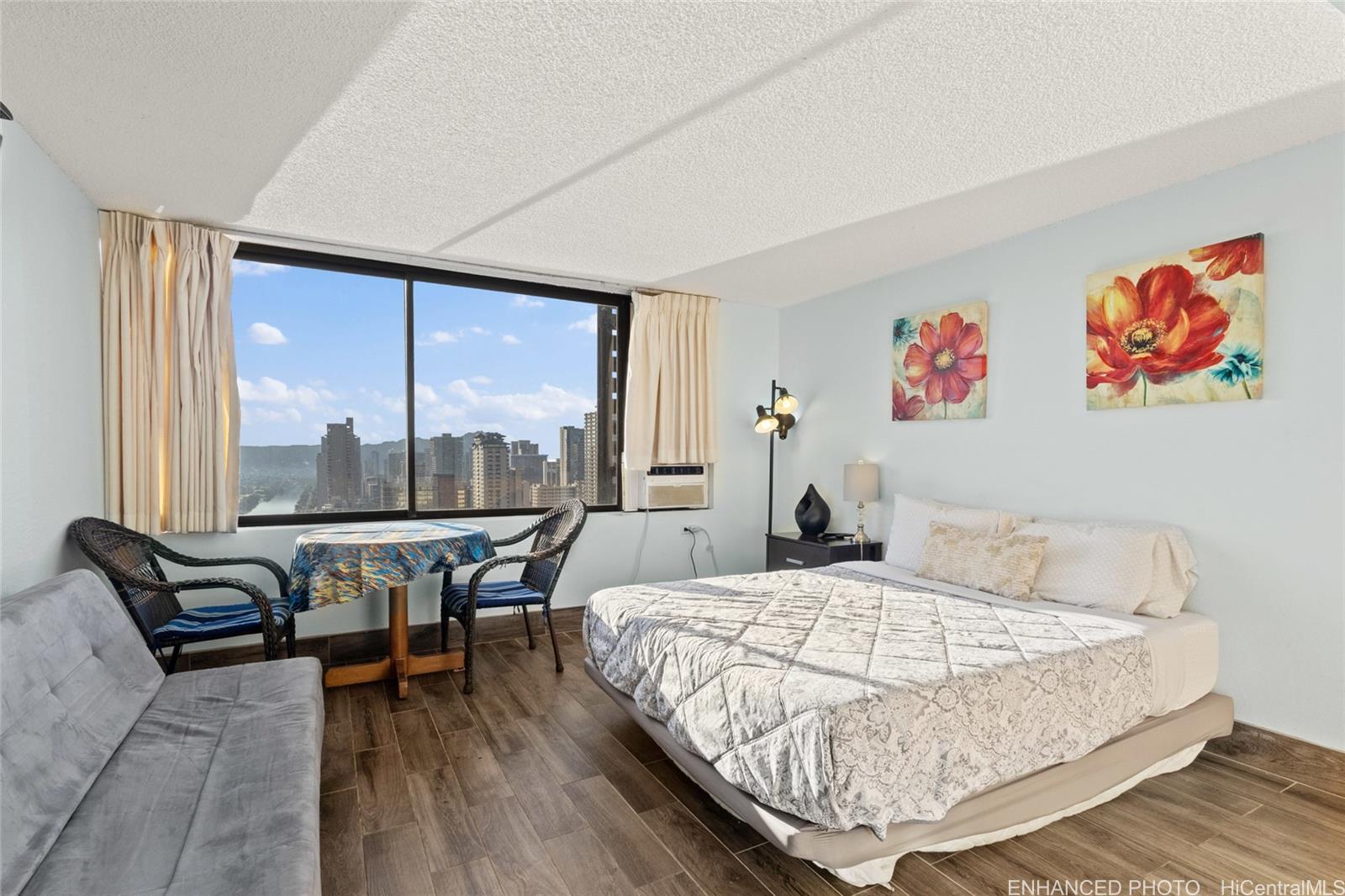 444 Niu Street 3405