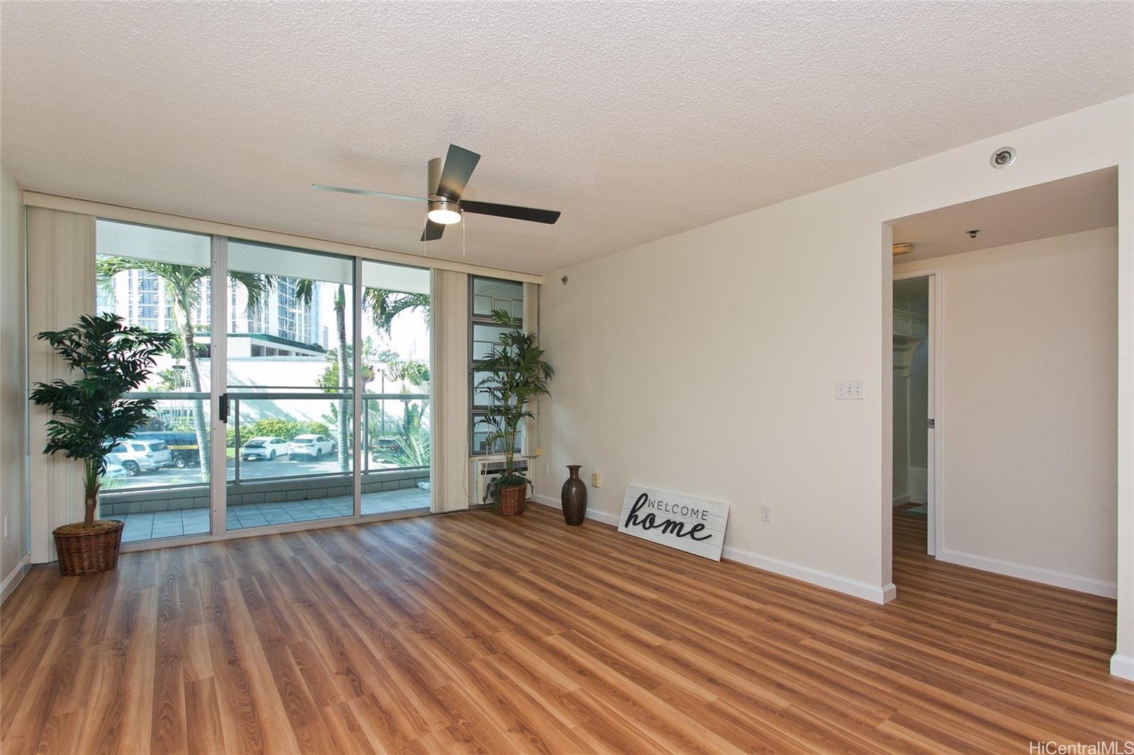 1133 Waimanu Street 201