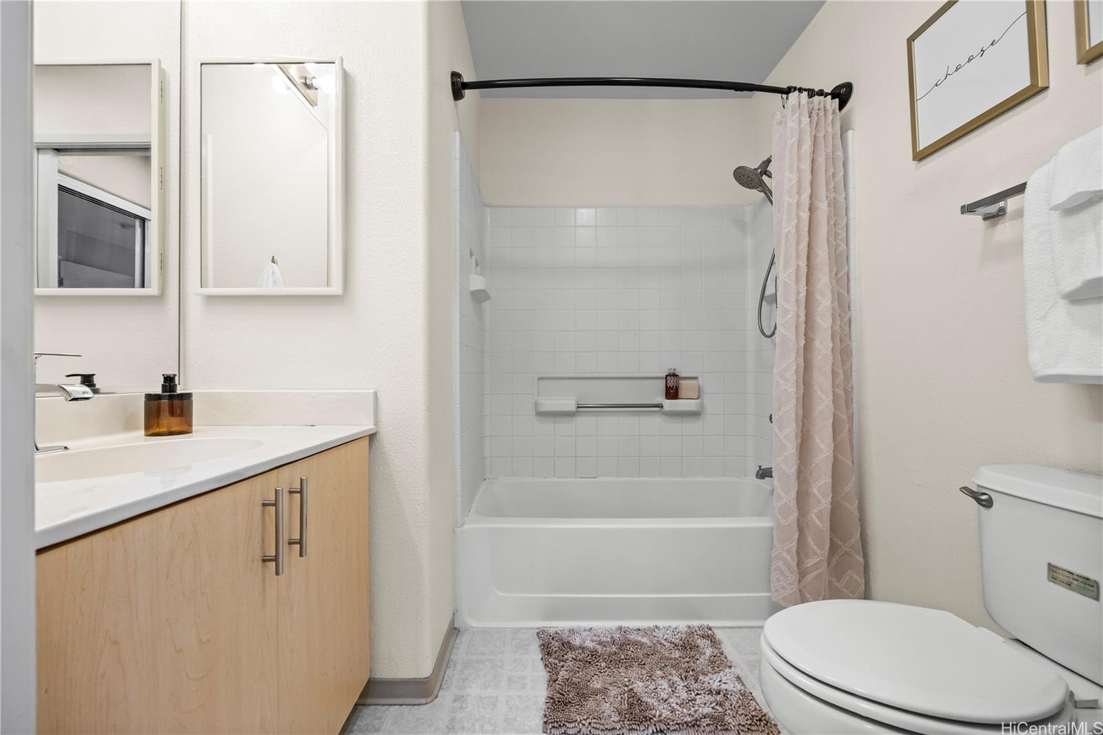 95-1141 Koolani Drive  Unit 115
