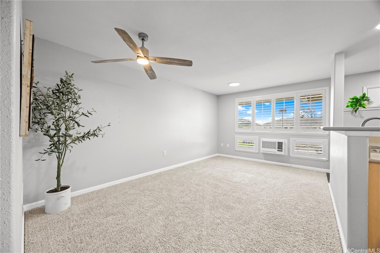 95-1141 Koolani Drive  Unit 115