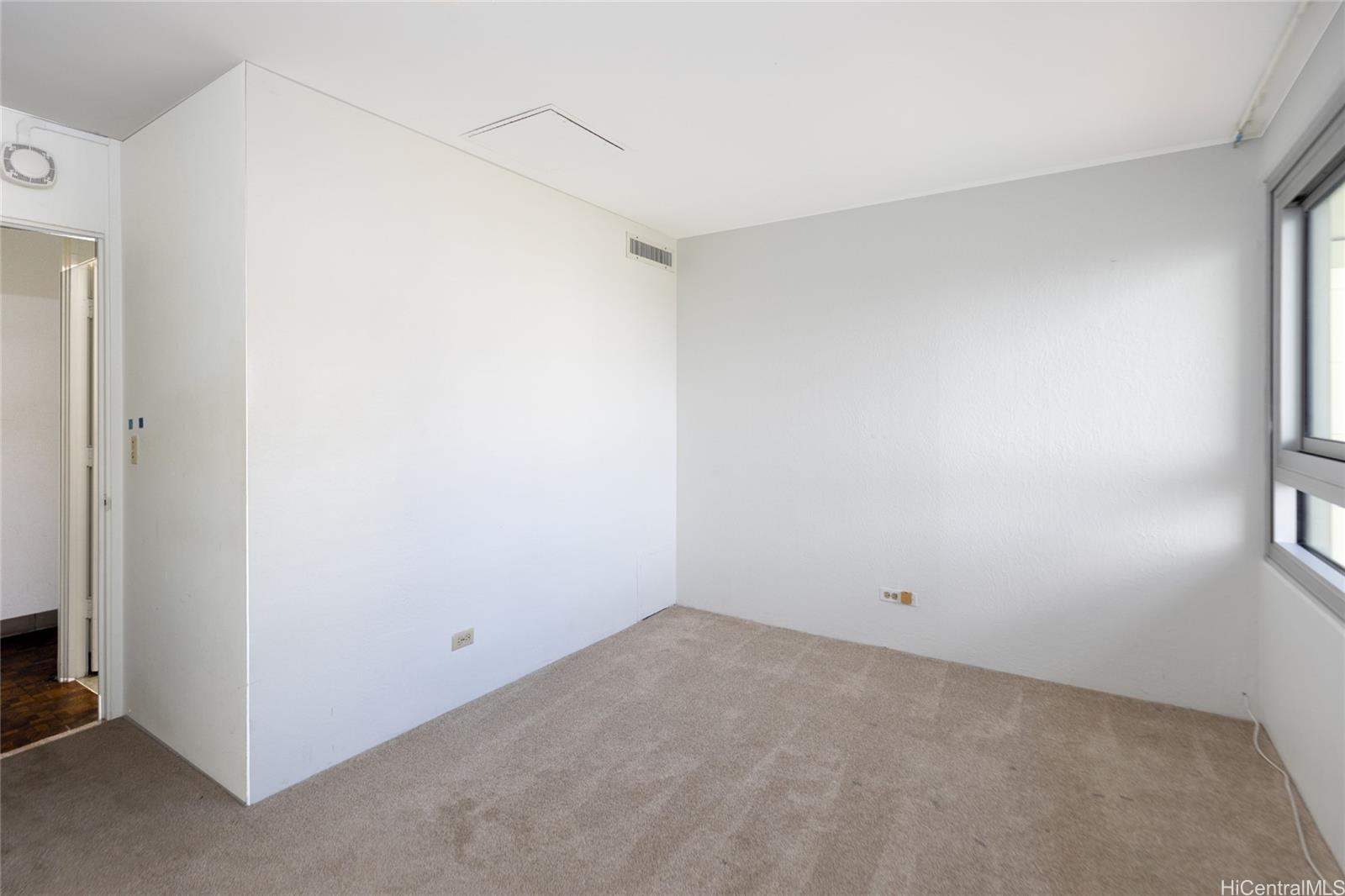 2465 Ala Wai Boulevard  Unit 1203
