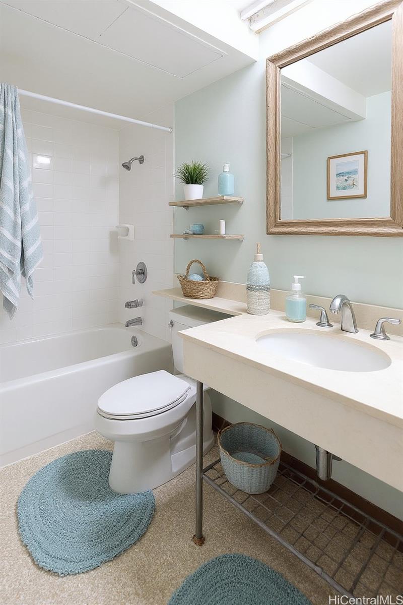 2465 Ala Wai Boulevard  Unit 1203