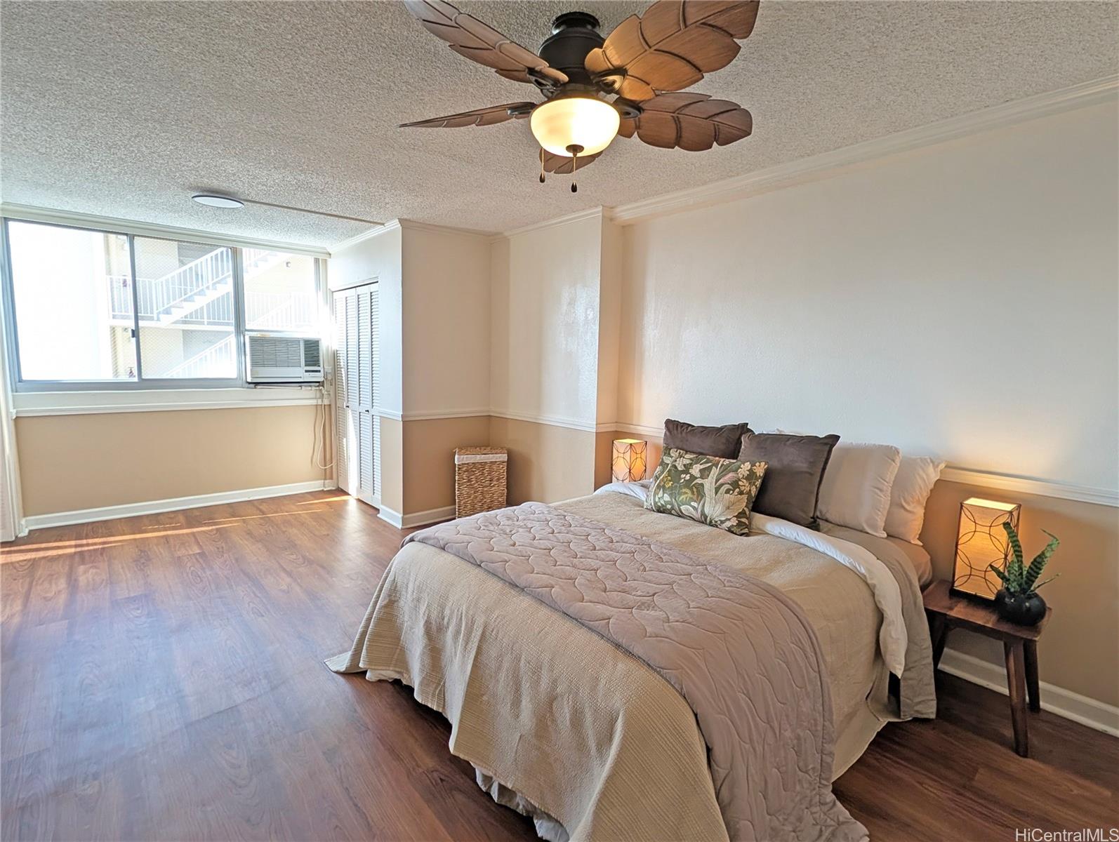 Photo 8 of 13
