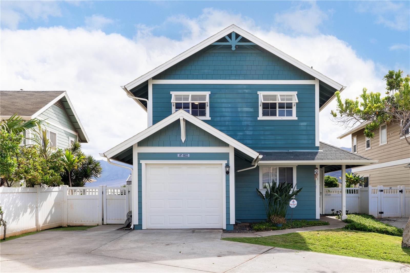 87-1022 Kahiwelola Street