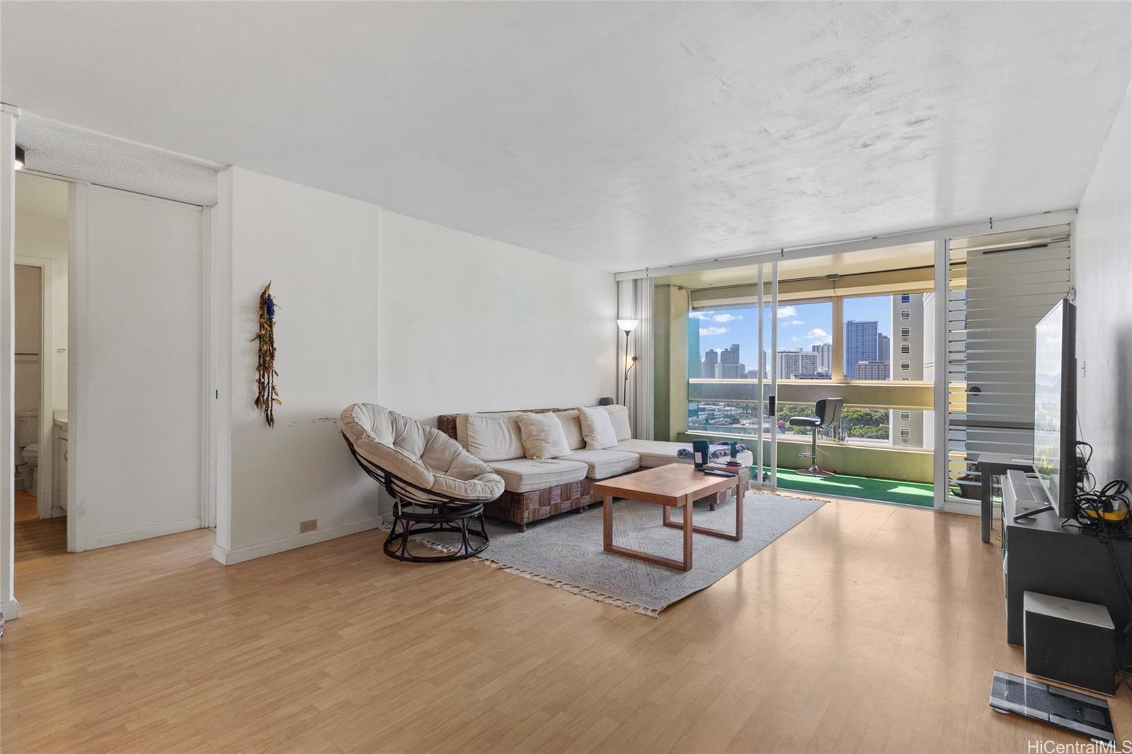 1212 Punahou Street 1108