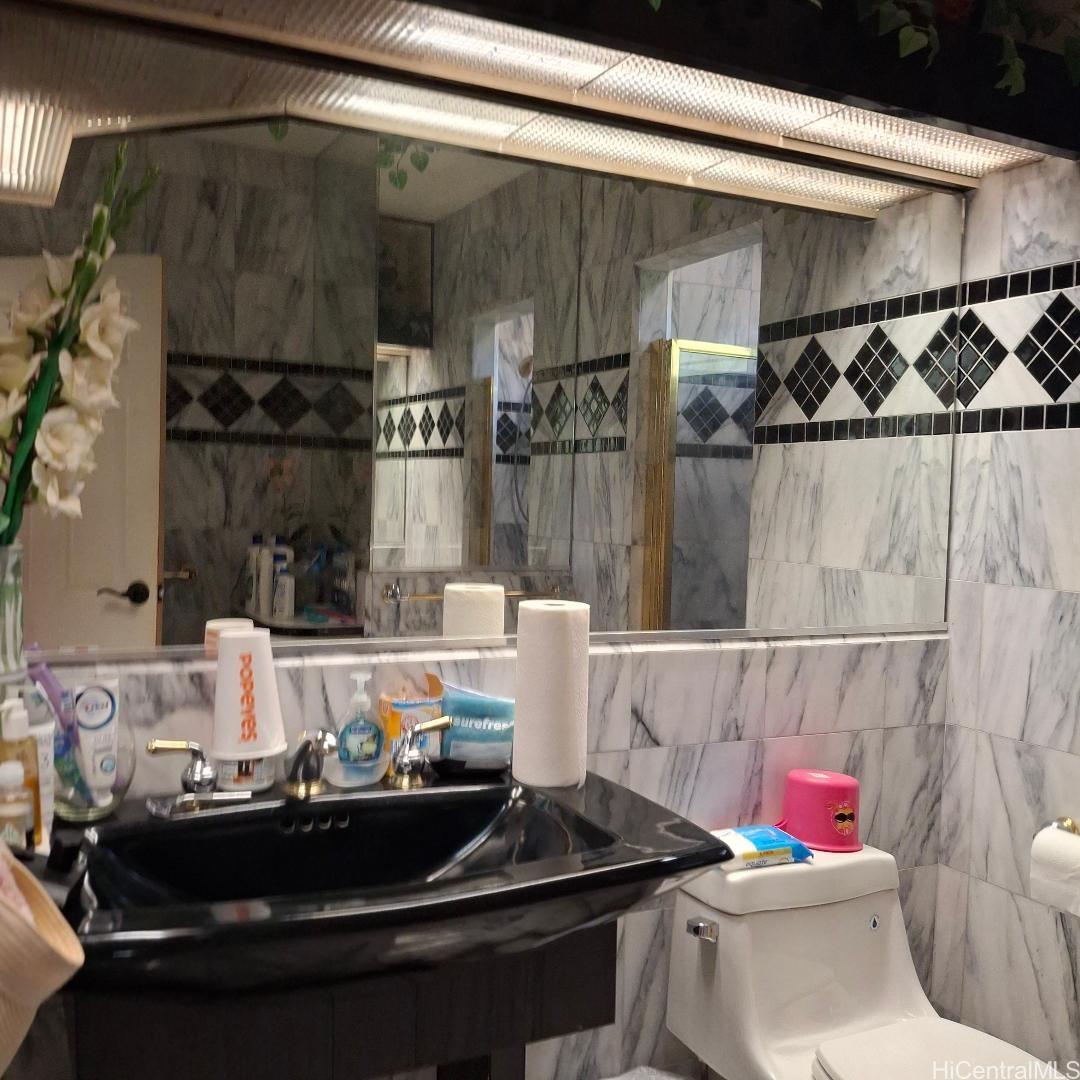 Photo 8 of 10