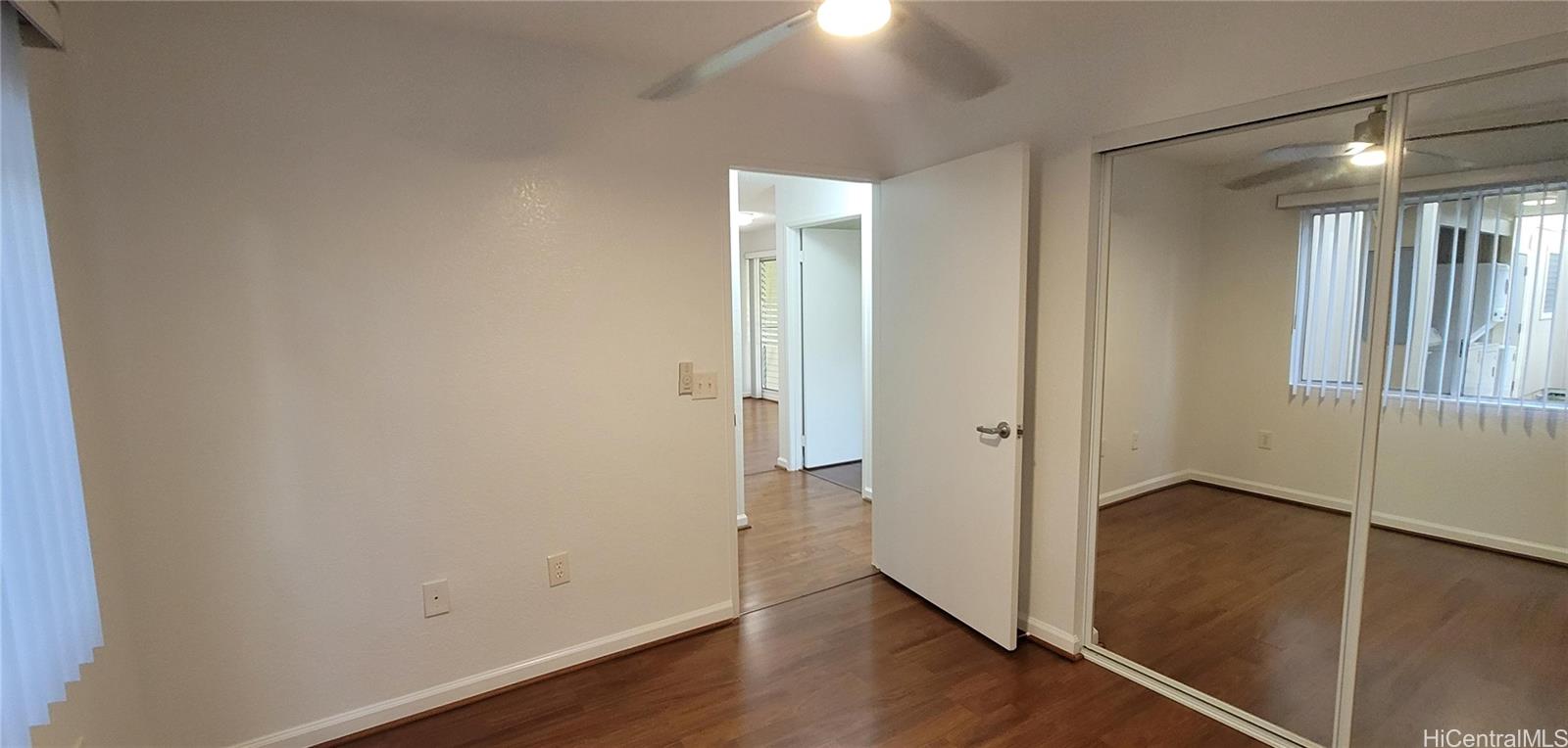 Photo 11 of 25