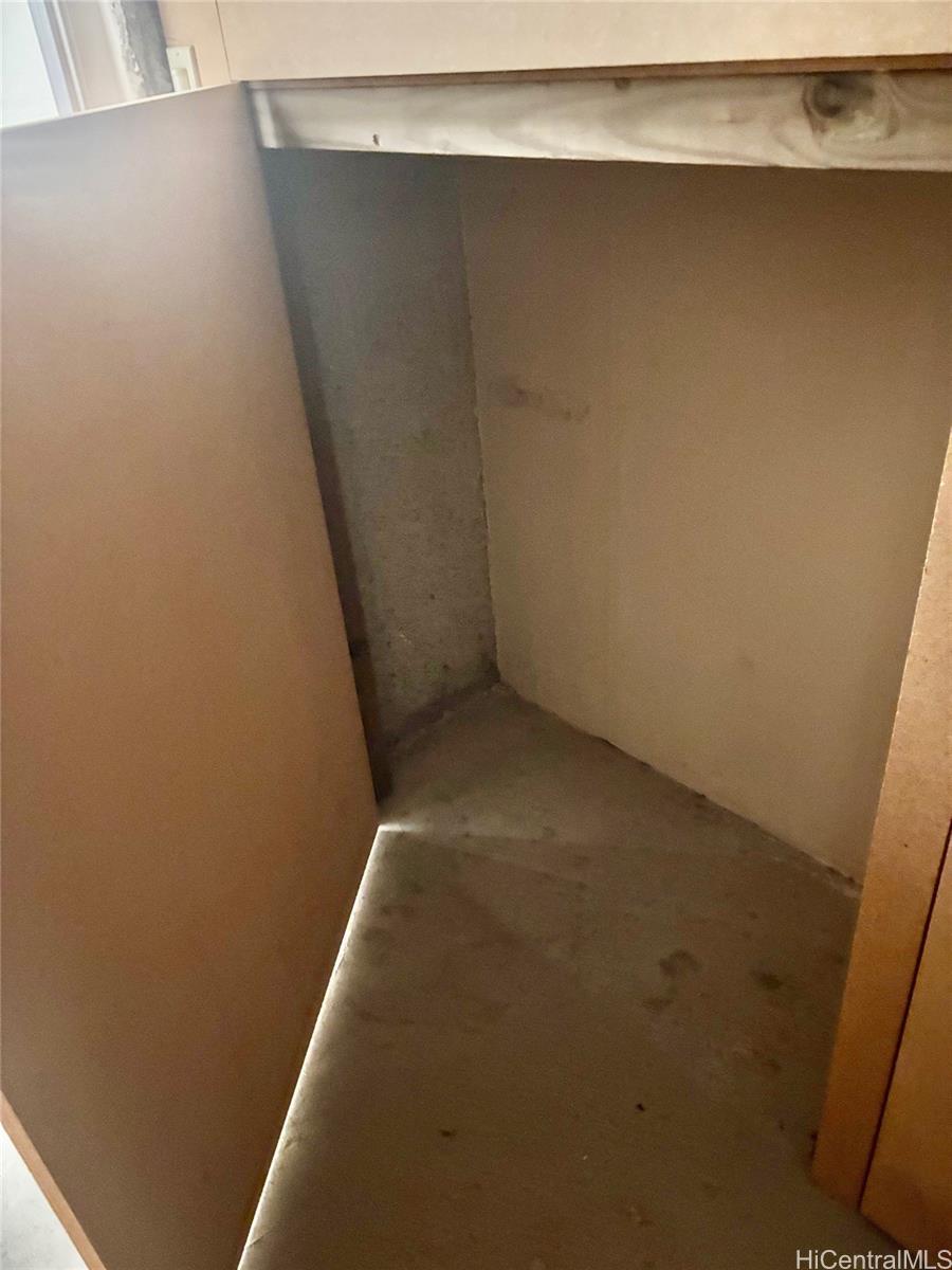 Photo 15 of 23