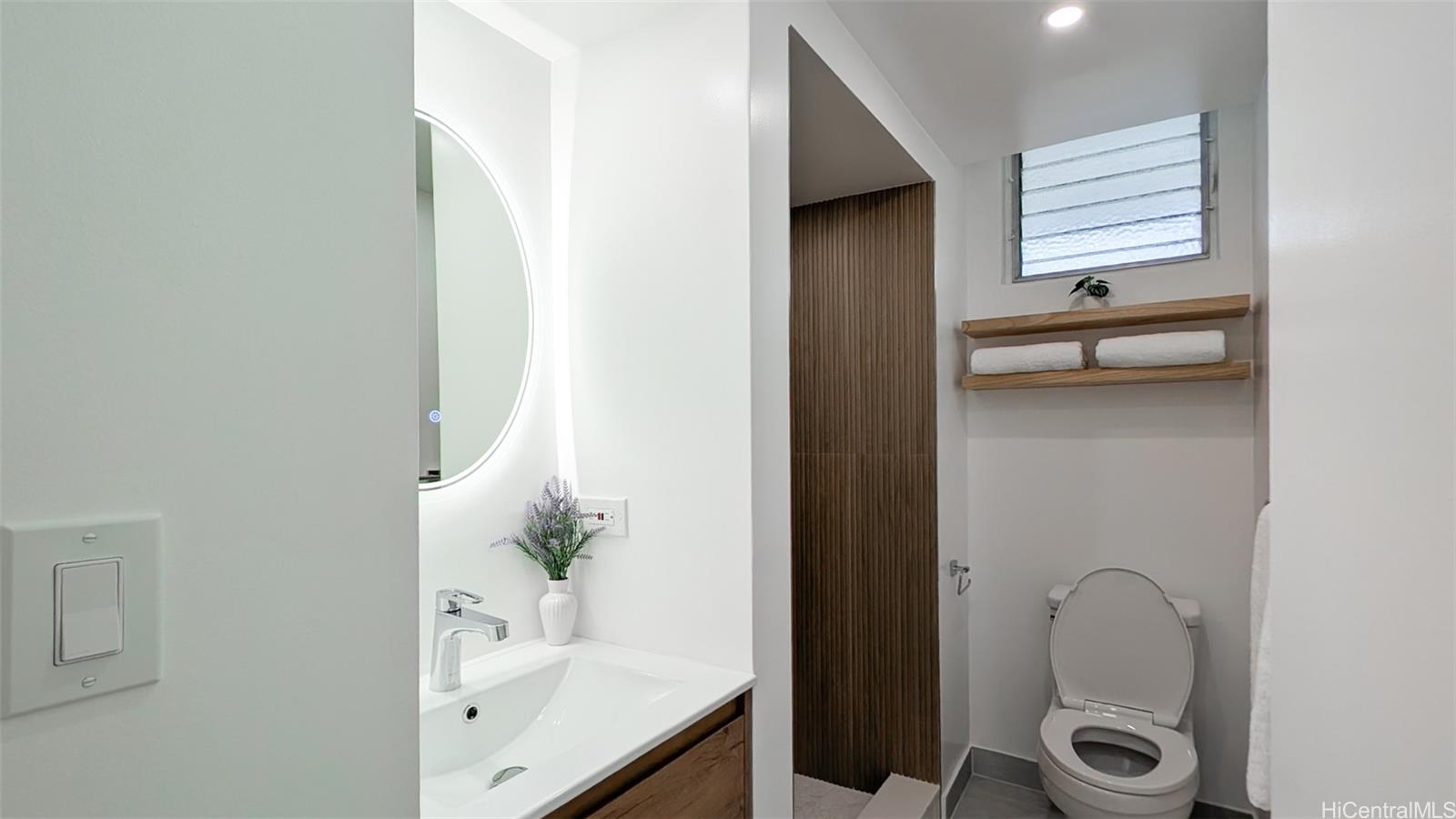 1716 Keeaumoku Street  Unit 304