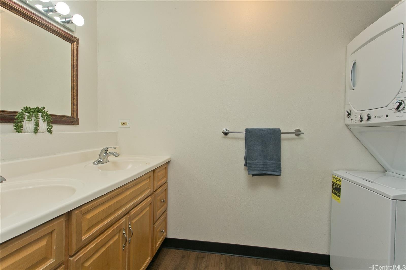 1255 Nuuanu Avenue  Unit E2506